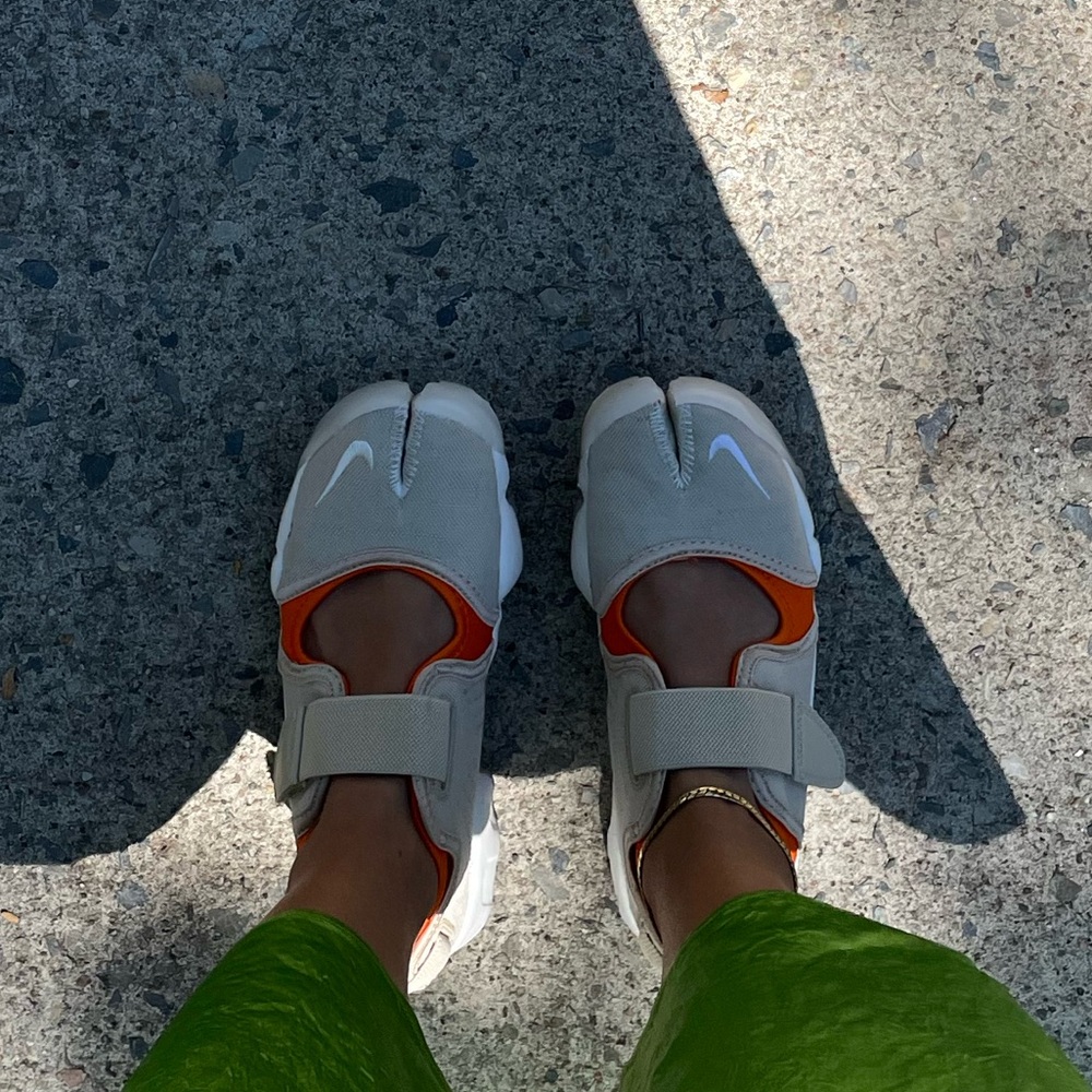 Nike Women’s Air Rift 'Magma Orange Rattan'